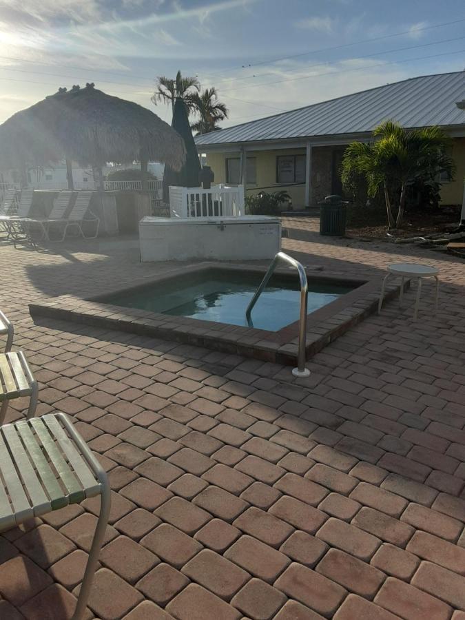 Fort Myers Beach Resort Bagian luar foto